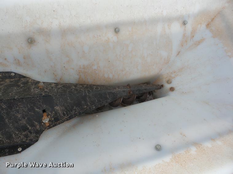 image for item BI9535 Feed Train UTV feeder