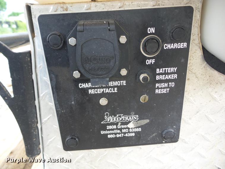 image for item BI9535 Feed Train UTV feeder