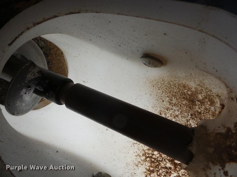 image for item BI9535 Feed Train UTV feeder