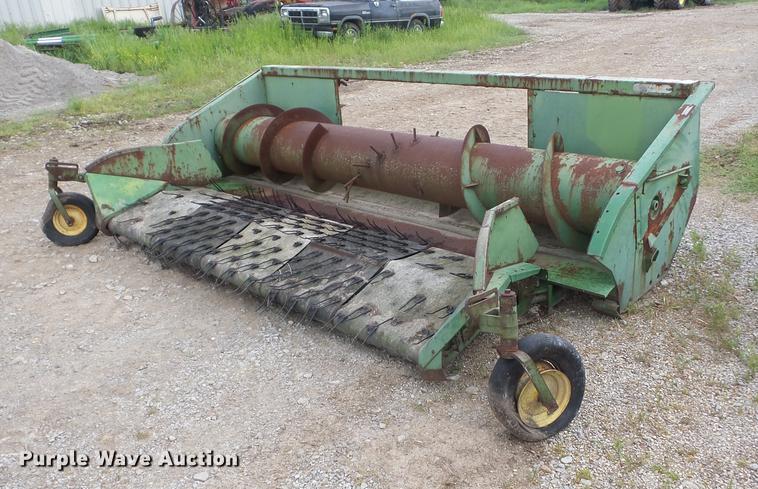image for item BI9536 John Deere 912 pickup head