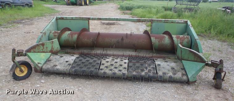 image for item BI9536 John Deere 912 pickup head