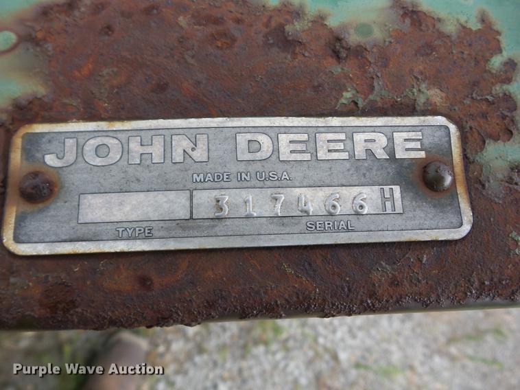 image for item BI9536 John Deere 912 pickup head