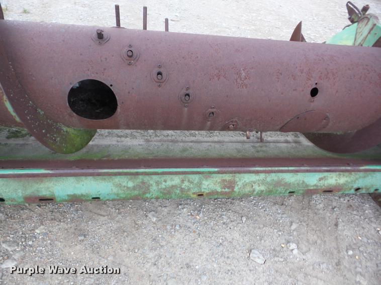 image for item BI9536 John Deere 912 pickup head