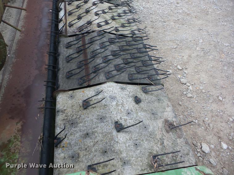 image for item BI9536 John Deere 912 pickup head