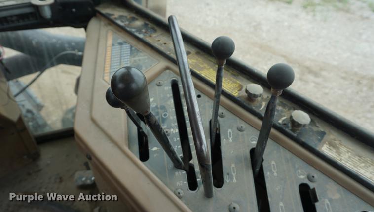 image for item DB6034 1993 Caterpillar Challenger 75C tractor