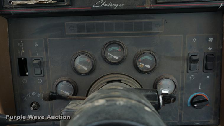 image for item DB6034 1993 Caterpillar Challenger 75C tractor