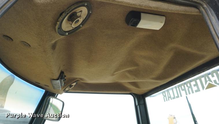 image for item DB6034 1993 Caterpillar Challenger 75C tractor