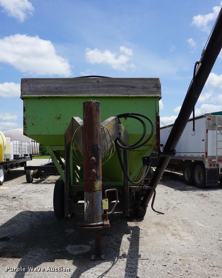 image for item DB6042 Parker 2000 gravity wagon