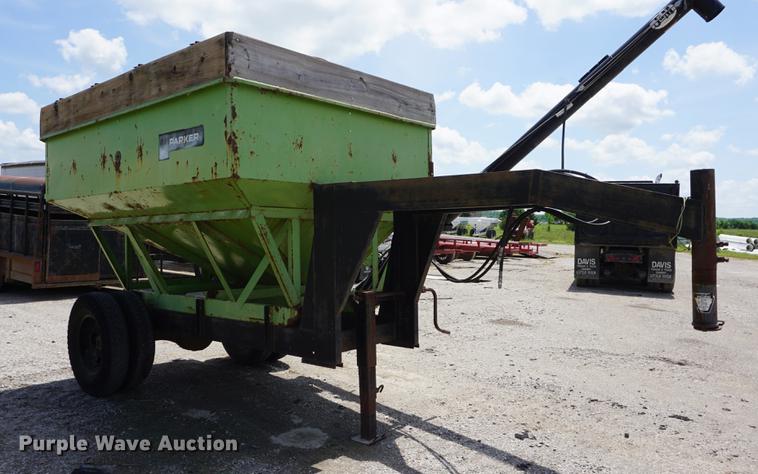 image for item DB6042 Parker 2000 gravity wagon