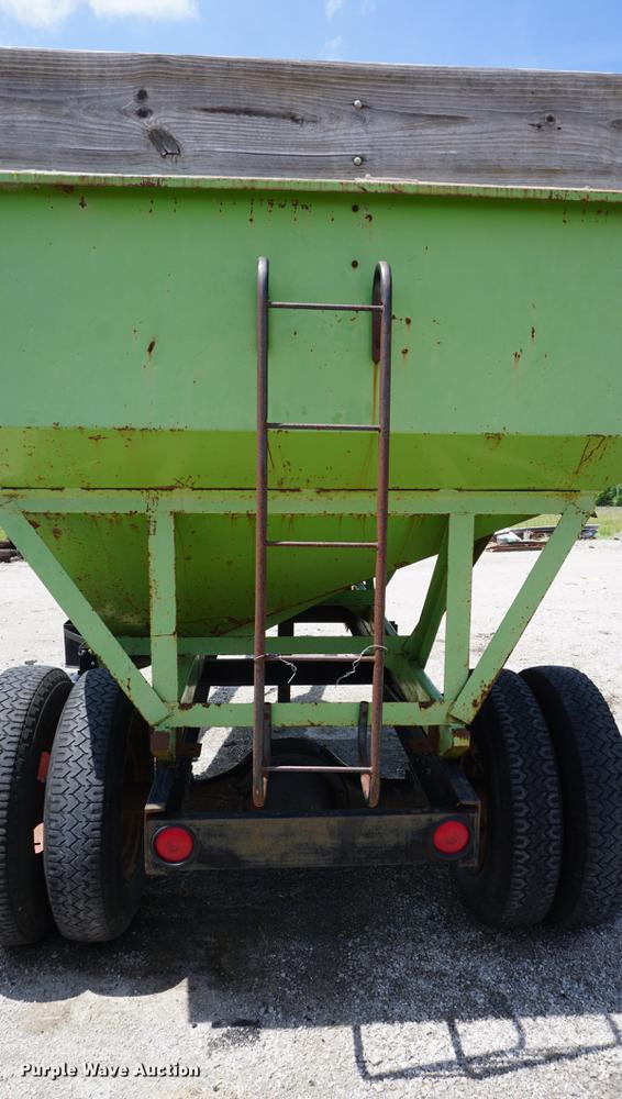 image for item DB6042 Parker 2000 gravity wagon