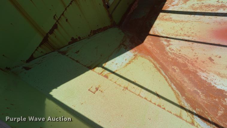 image for item DB6042 Parker 2000 gravity wagon