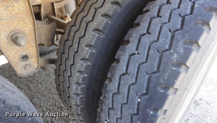 image for item DB6043 1990 Timpte double hopper bottom grain trailer