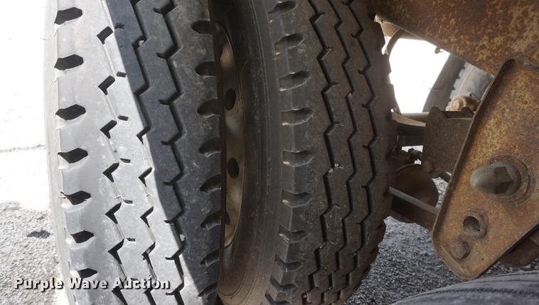 image for item DB6043 1990 Timpte double hopper bottom grain trailer