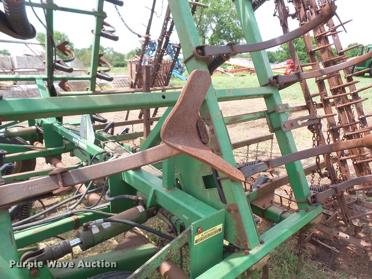 image for item DB6053 John Deere 960 field cultivator