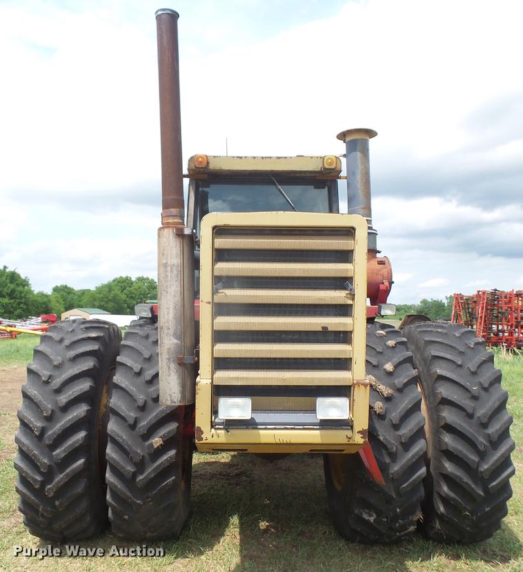 image for item DB6054 1980 Versatile 875 4WD tractor