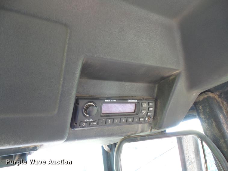 image for item DB6054 1980 Versatile 875 4WD tractor