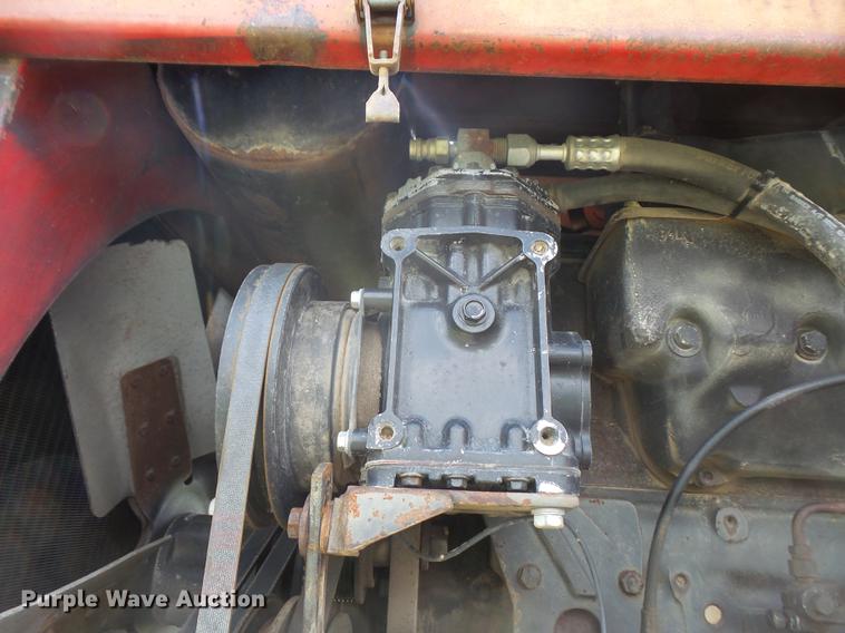 image for item DB6054 1980 Versatile 875 4WD tractor