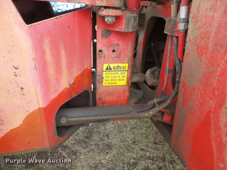 image for item DB6054 1980 Versatile 875 4WD tractor