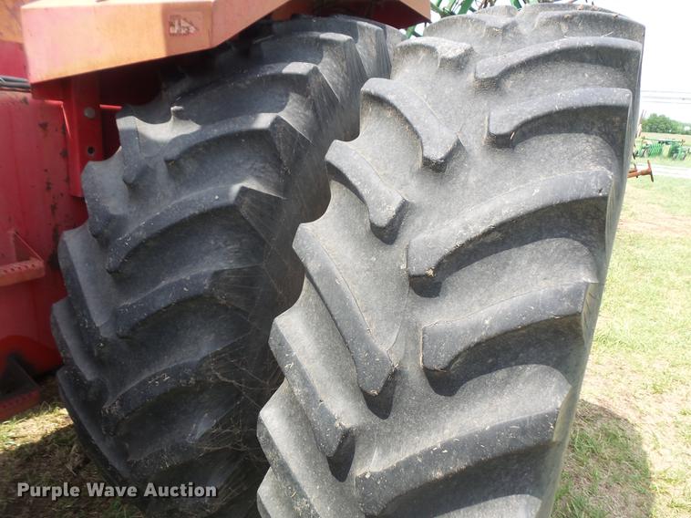 image for item DB6054 1980 Versatile 875 4WD tractor