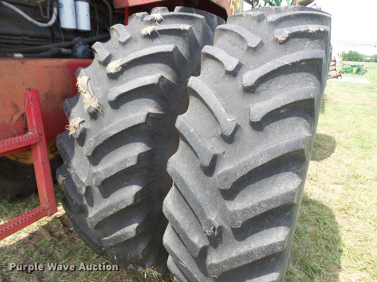 image for item DB6054 1980 Versatile 875 4WD tractor