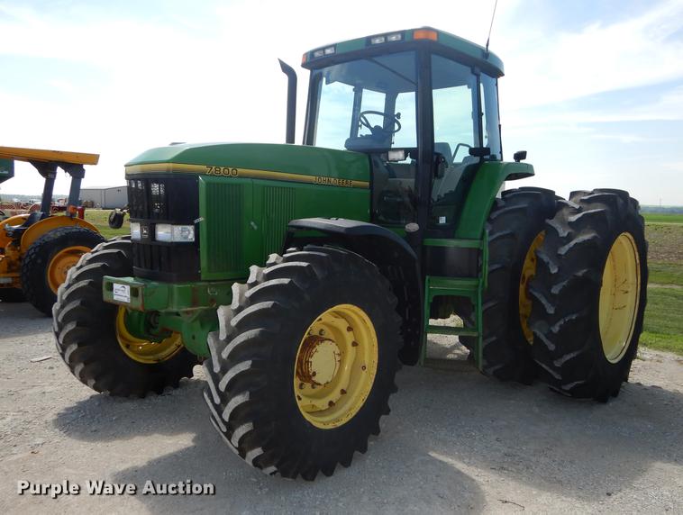 image for item DB8474 1995 John Deere 7800 MFWD tractor