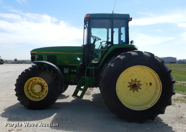 image for item DB8474 1995 John Deere 7800 MFWD tractor