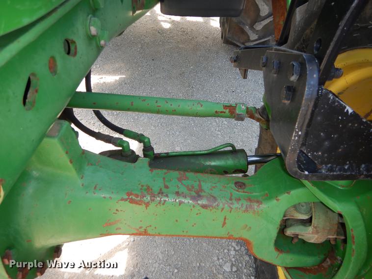 image for item DB8474 1995 John Deere 7800 MFWD tractor