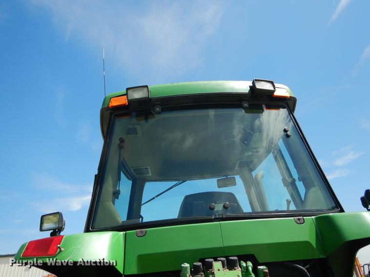 image for item DB8474 1995 John Deere 7800 MFWD tractor