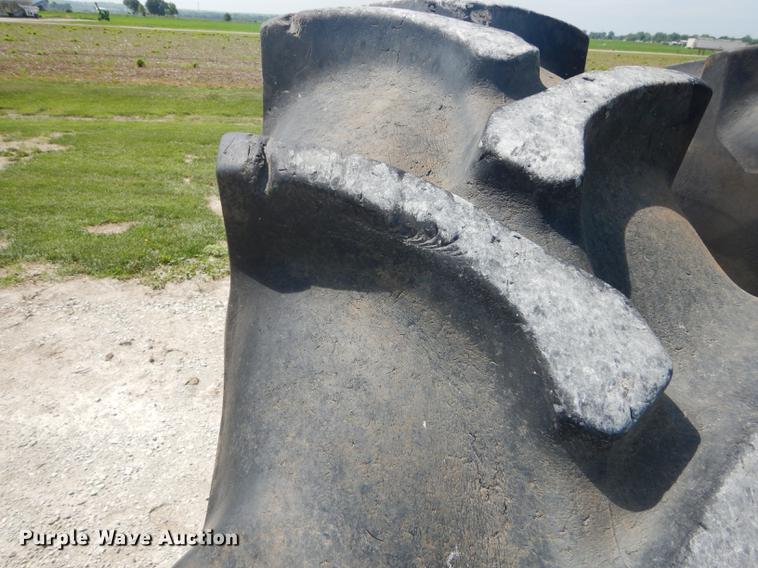 image for item DB8474 1995 John Deere 7800 MFWD tractor