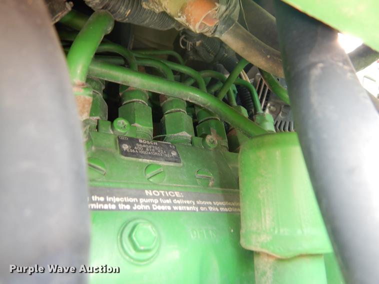 image for item DB8474 1995 John Deere 7800 MFWD tractor