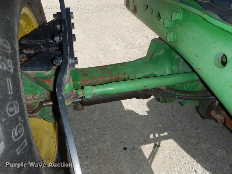 image for item DB8474 1995 John Deere 7800 MFWD tractor