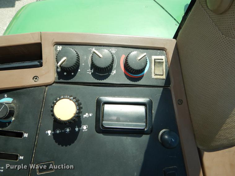 image for item DB8474 1995 John Deere 7800 MFWD tractor