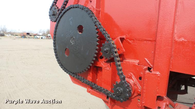 image for item DC0640 1980 Peterbilt 353S23 manure spreader truck