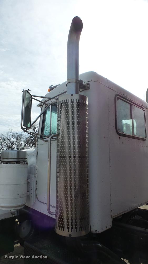 image for item DC0640 1980 Peterbilt 353S23 manure spreader truck