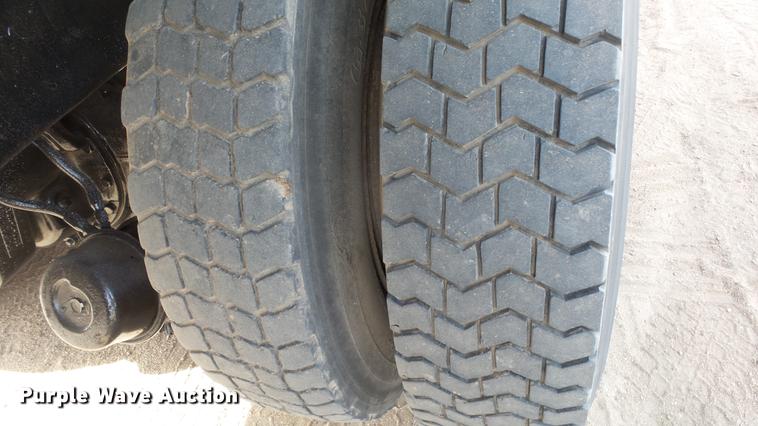 image for item DC0640 1980 Peterbilt 353S23 manure spreader truck