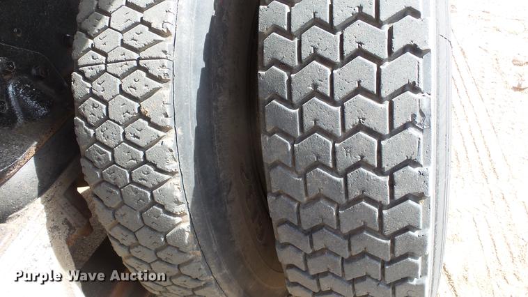 image for item DC0640 1980 Peterbilt 353S23 manure spreader truck