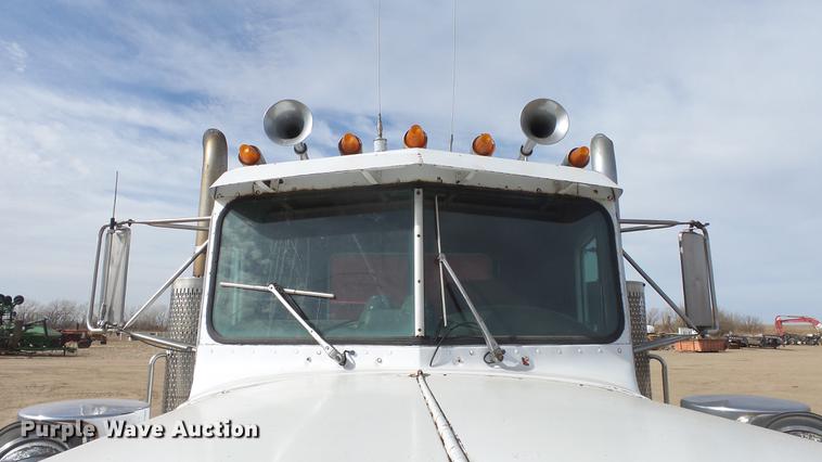 image for item DC0640 1980 Peterbilt 353S23 manure spreader truck