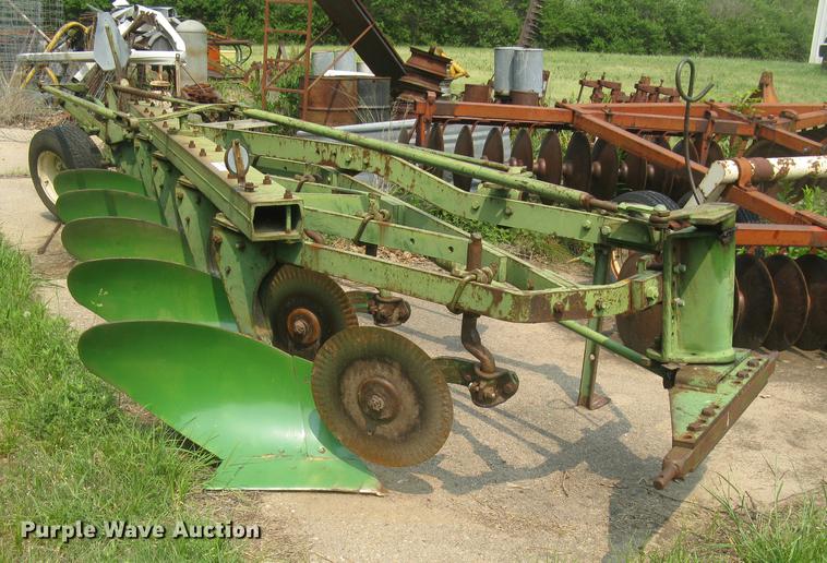 image for item DC2251 John Deere 5X16 five bottom plow