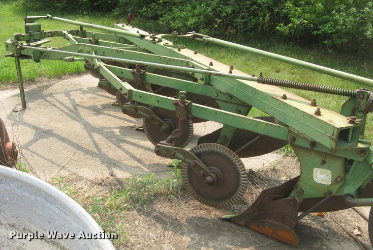 image for item DC2251 John Deere 5X16 five bottom plow