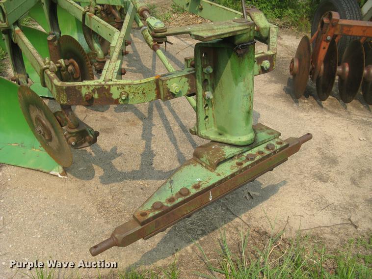 image for item DC2251 John Deere 5X16 five bottom plow