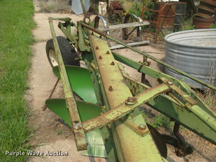 image for item DC2251 John Deere 5X16 five bottom plow