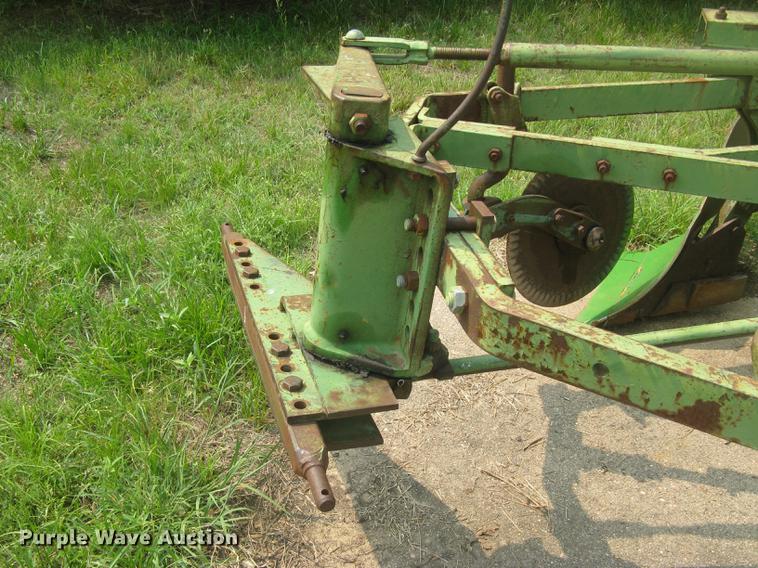 image for item DC2251 John Deere 5X16 five bottom plow