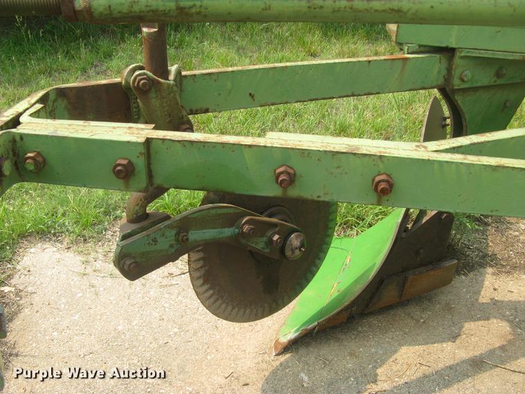 image for item DC2251 John Deere 5X16 five bottom plow