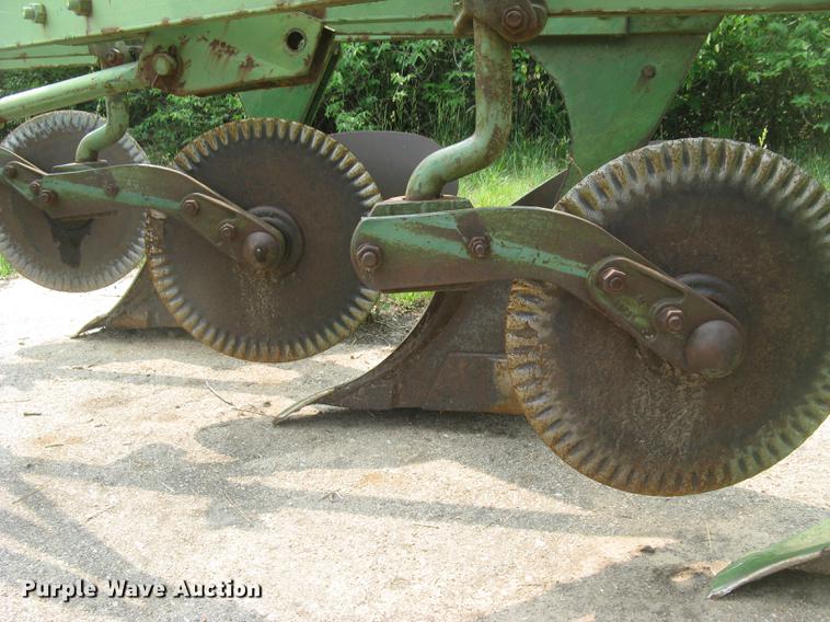 image for item DC2251 John Deere 5X16 five bottom plow