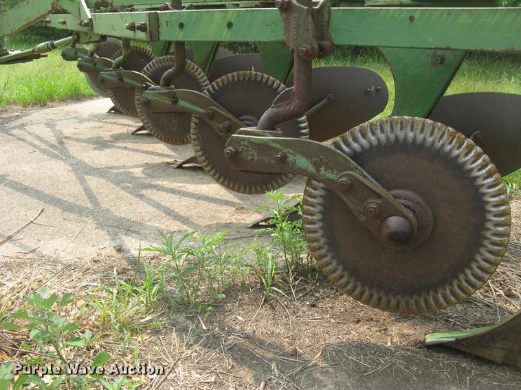 image for item DC2251 John Deere 5X16 five bottom plow