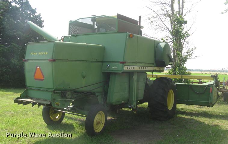 image for item DC2253 John Deere 4400 combine