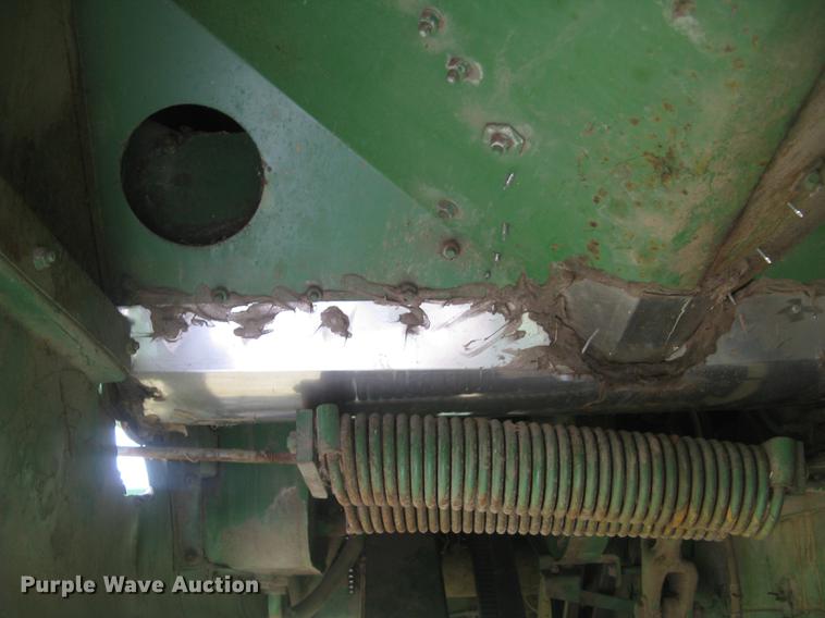 image for item DC2253 John Deere 4400 combine