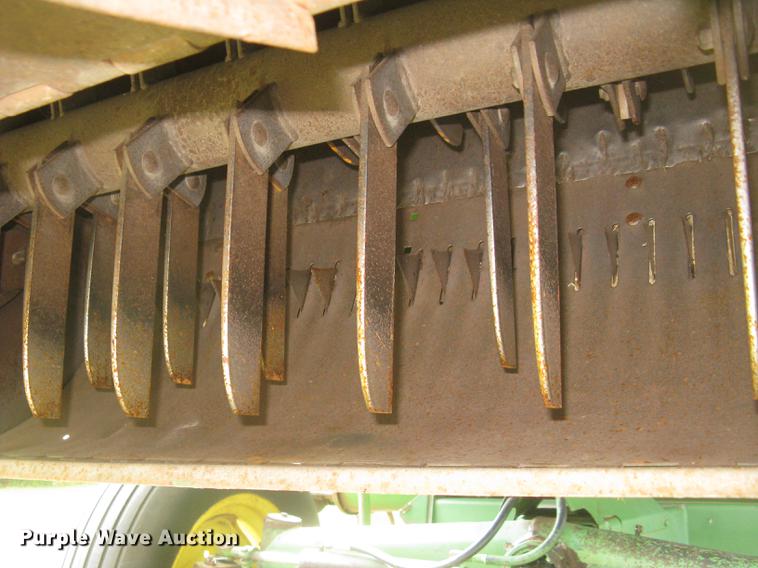 image for item DC2253 John Deere 4400 combine