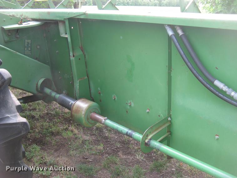 image for item DC2253 John Deere 4400 combine