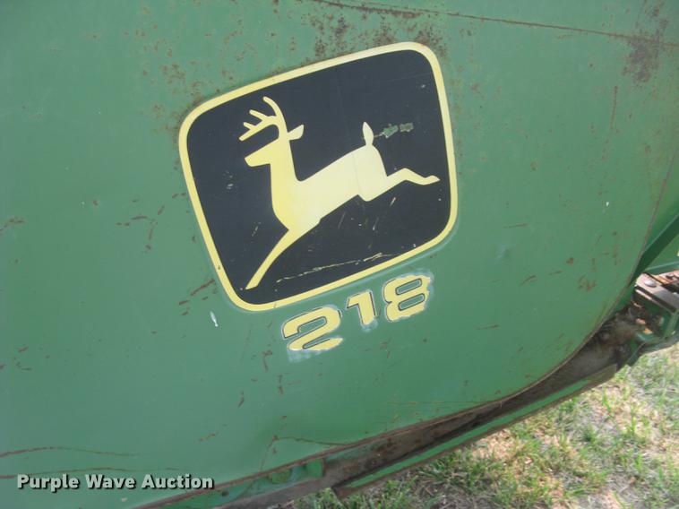 image for item DC2253 John Deere 4400 combine